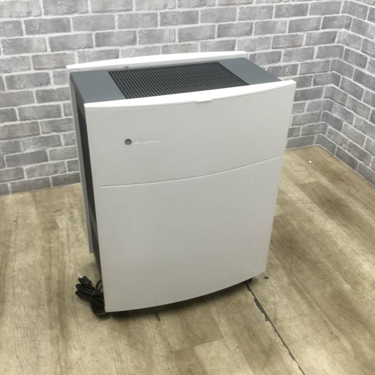 ブルーエア 空気清浄機 Classic605 75畳 ホワイト 103682 2018年製