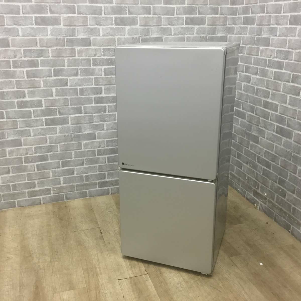 ユーイング 冷蔵庫 2ドア 110L 右開き シルバー UR-J110H 2016年製