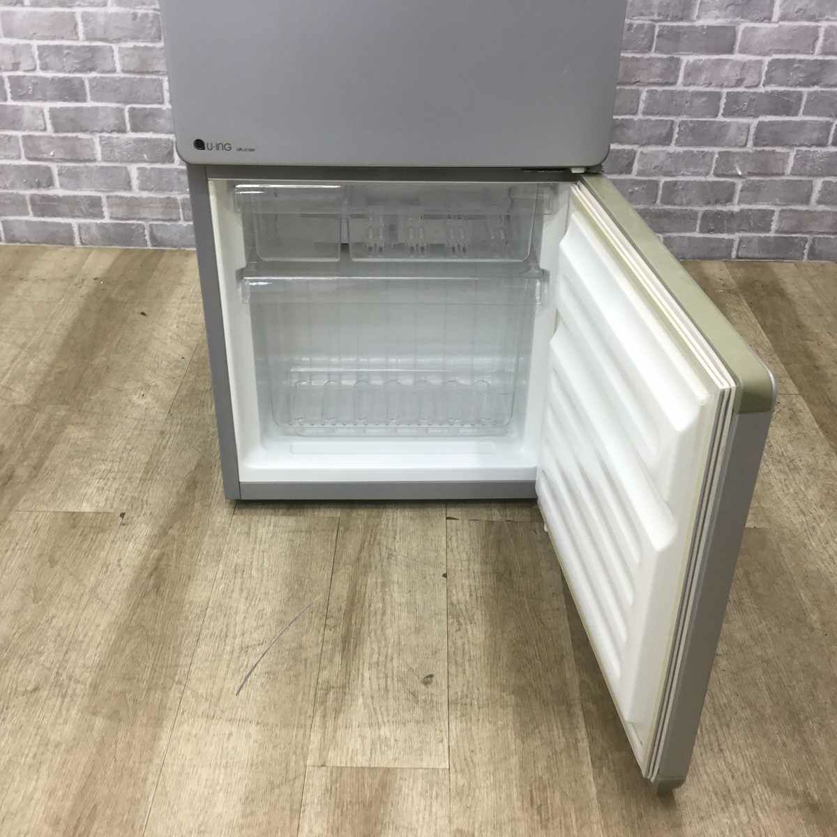 ユーイング 冷蔵庫 2ドア 110L 右開き シルバー UR-J110H 2016年製