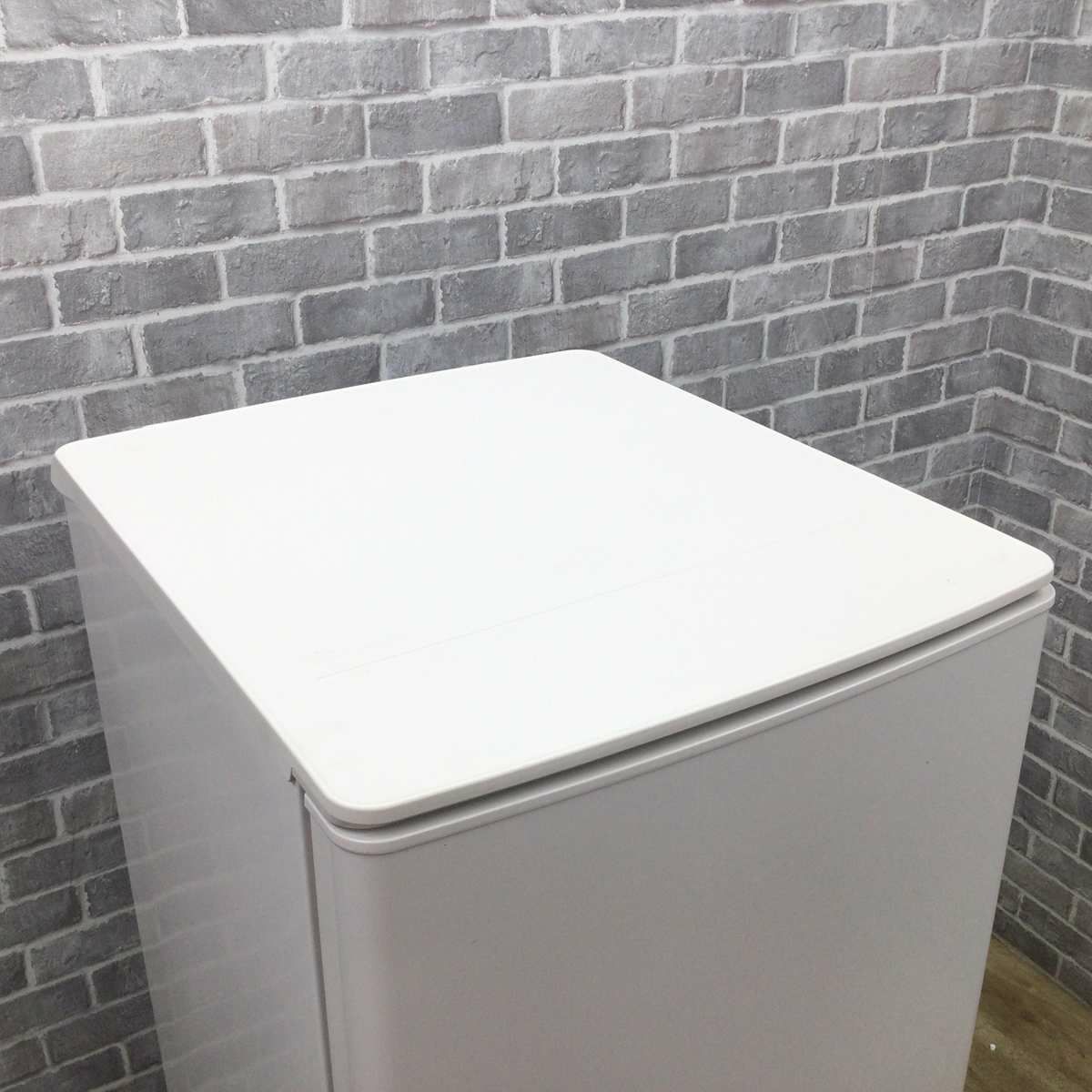 三菱電機 冷蔵庫 2ドア 146L 右開き MR-P15G-W 2022年製