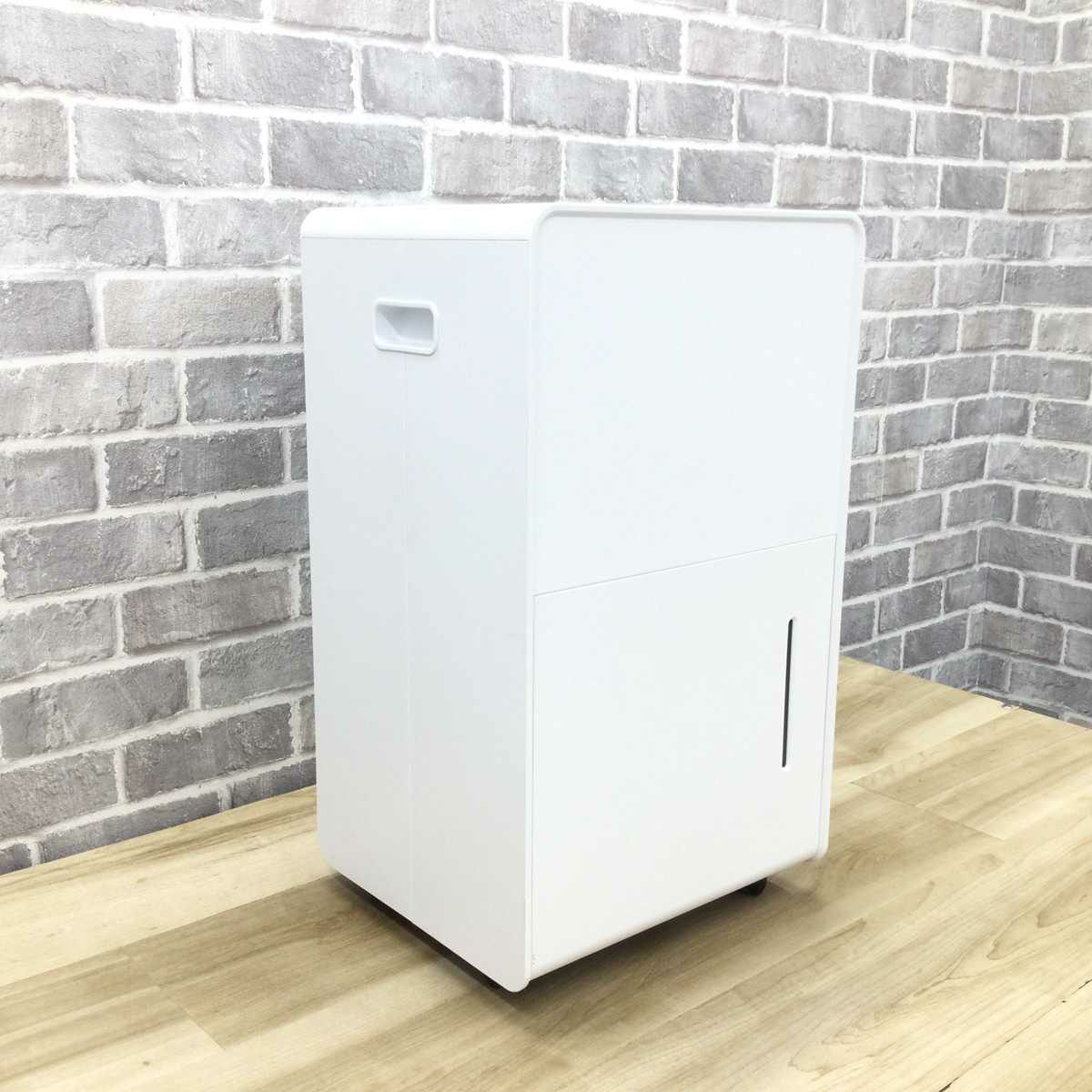 山善 コンプレッサー式 除湿器 6.0L YDC-H60(MW) 2024年製