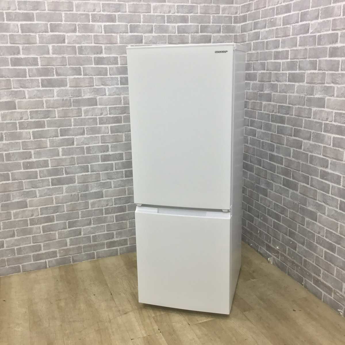 シャープ 冷蔵庫 2ドア 179L つけかえどっちもドア ホワイト SJ-D18K-W 2024年製