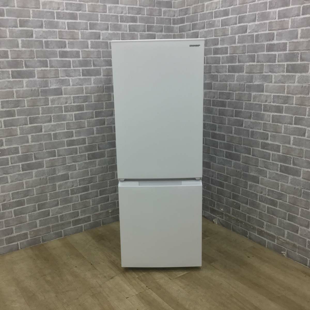 シャープ 冷蔵庫 2ドア 179L つけかえどっちもドア ホワイト SJ-D18K-W 2024年製