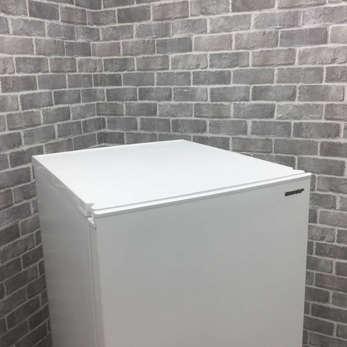 シャープ 冷蔵庫 2ドア 179L つけかえどっちもドア ホワイト SJ-D18K-W 2024年製