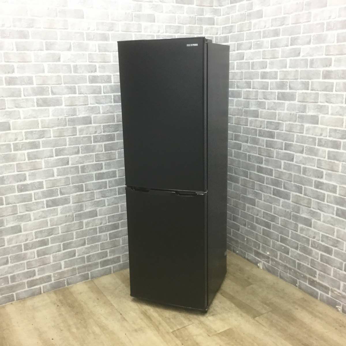 アイリスオーヤマ 冷蔵庫 2ドア 162L 右開き ブラック IRSE-16A-B 2019