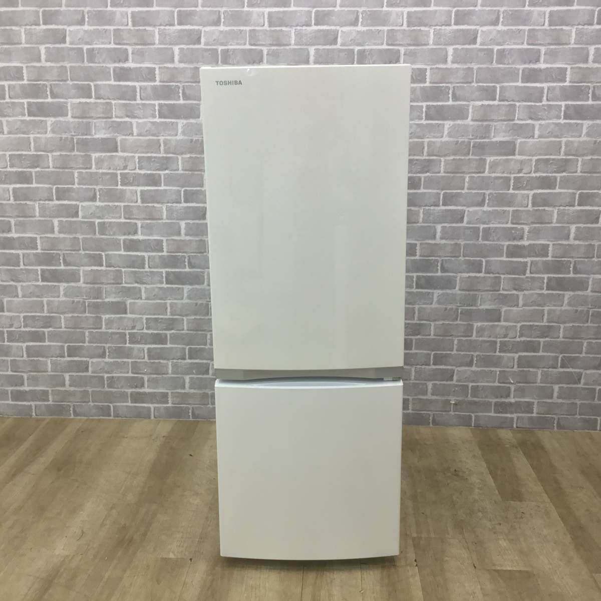 東芝 冷蔵庫 2ドア 153L 右開き ホワイト GR-P15BS(W) 2019年製
