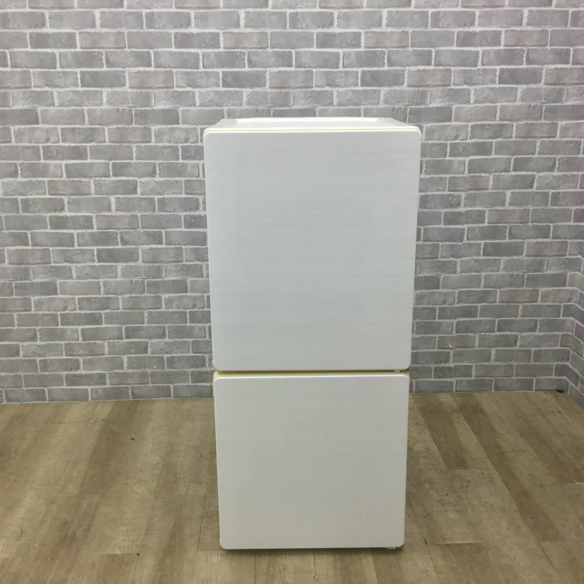 ユーイング 冷蔵庫 2ドア 110L 右開き ホワイト UR-F110H-W 2016年製