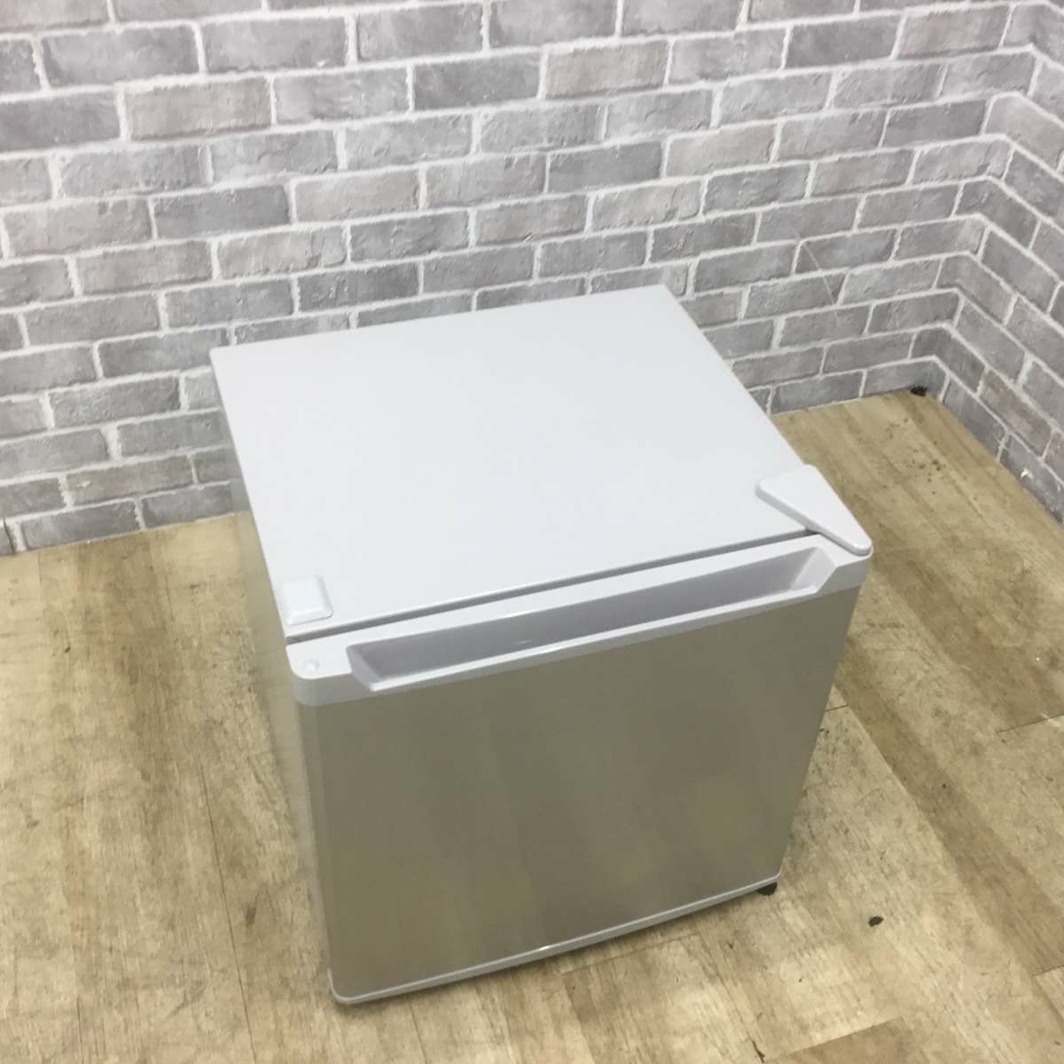 アイリスオーヤマ 冷蔵庫 1ドア 46L 右開き シルバー PRC-B051D-S 2020年製