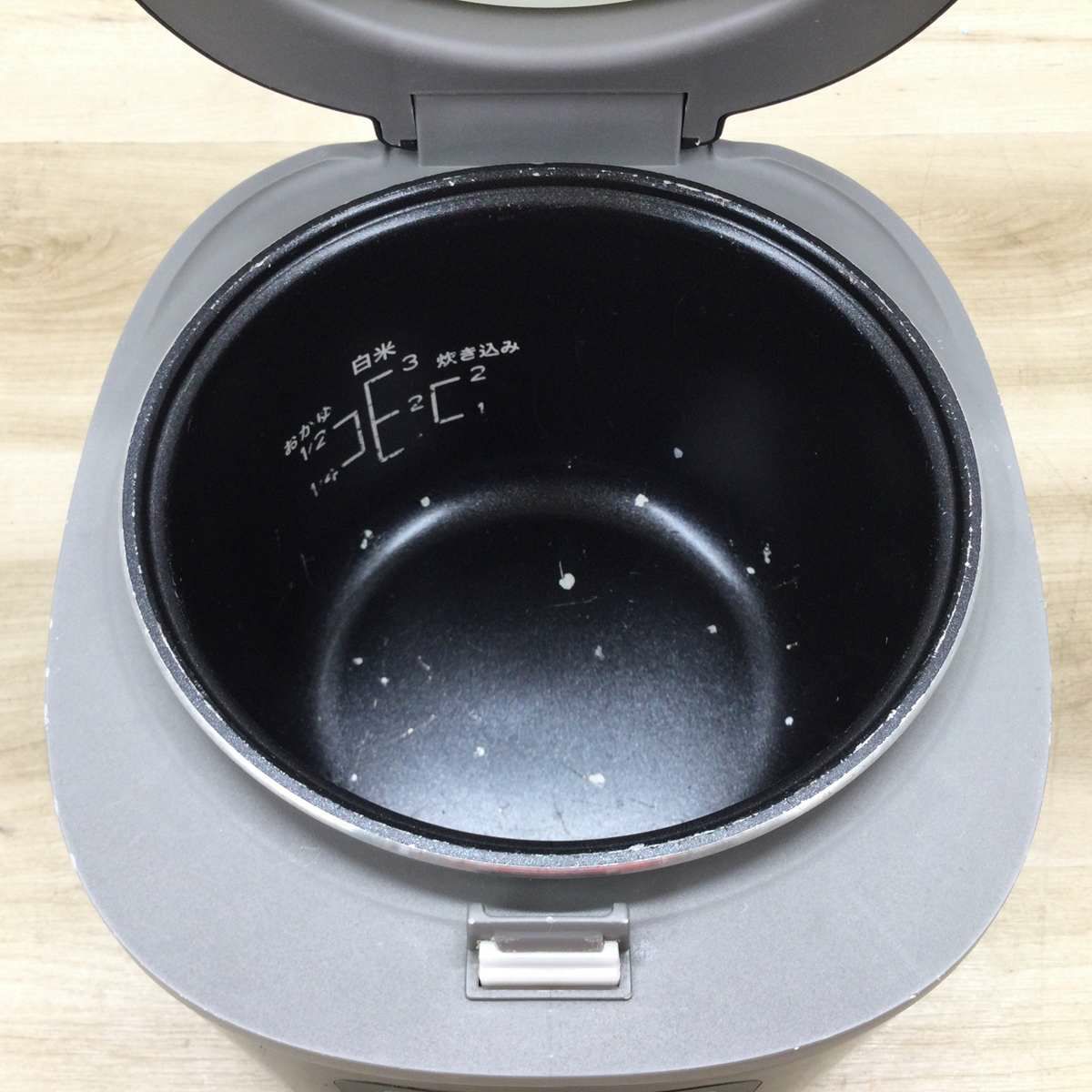 炊飯器 マイコン式 3合炊き ブラック RM-204H BK 2023年製
