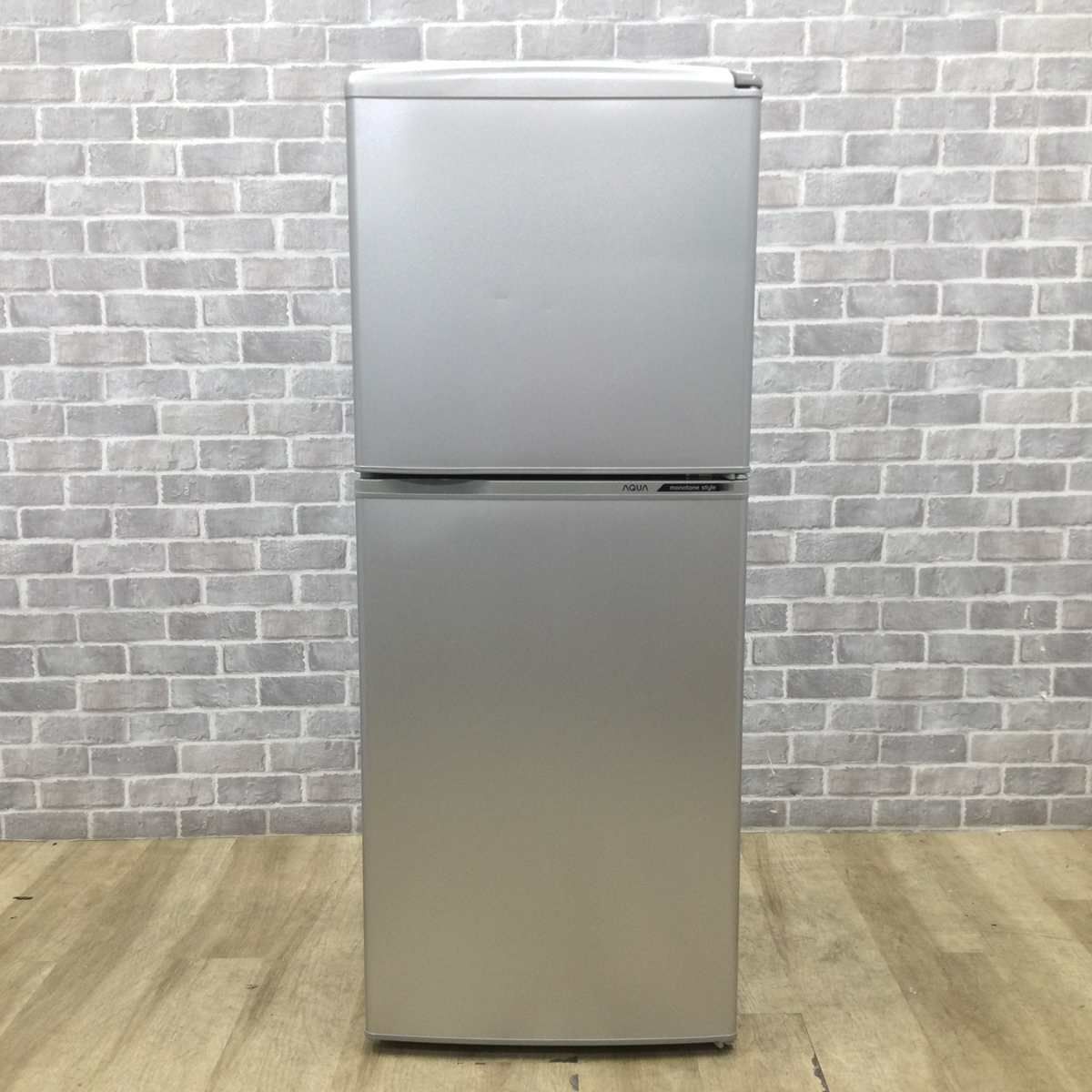 アクア 冷蔵庫 2ドア 140L 右開き シルバー AQR-14E1(S)-2 2017年製