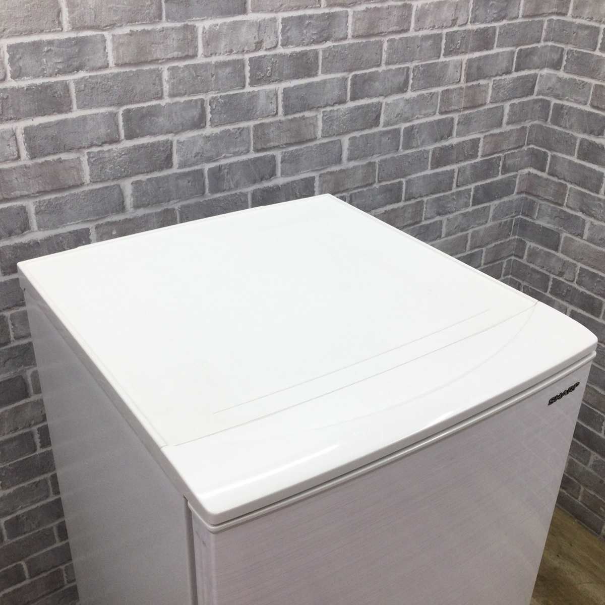 シャープ 冷蔵庫 2ドア 137L つけかえどっちもドア ホワイト SJ-D14F-W 2020年製