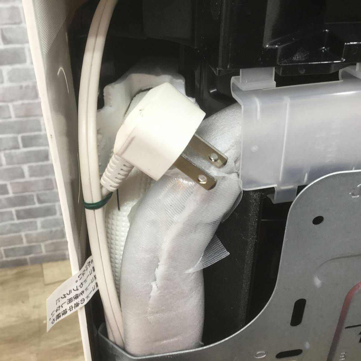 アイリスオーヤマ エアコン 2.2kw ホワイト IRA-2203R 2019年製