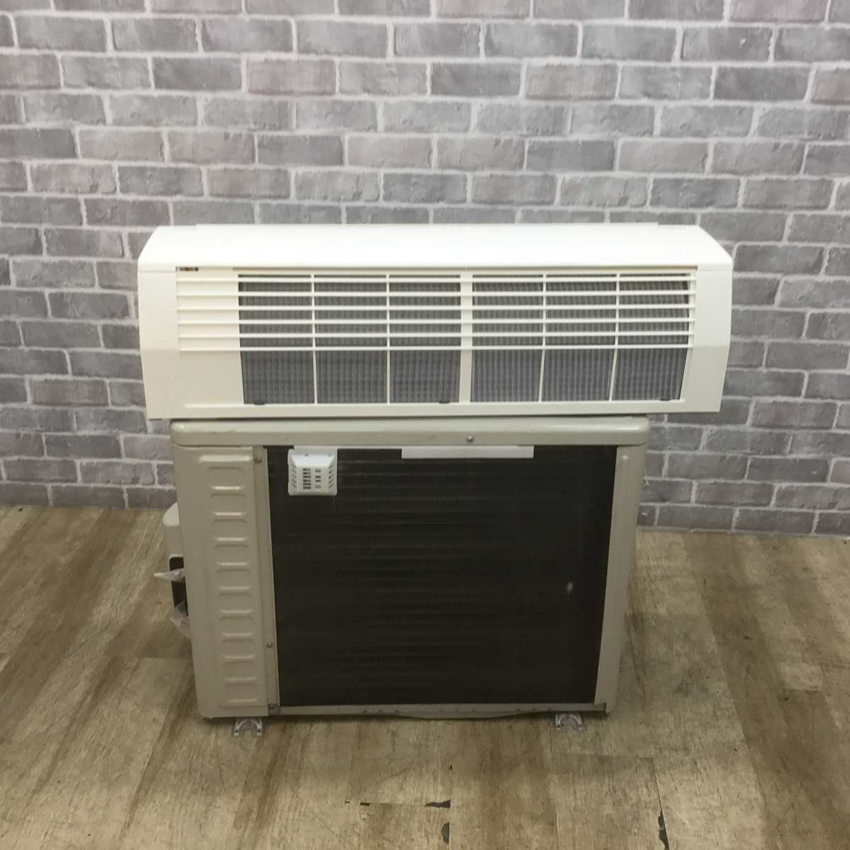 日立 エアコン 2.2kw  白くまくん ホワイト RAS-A22G(W) 2018年製