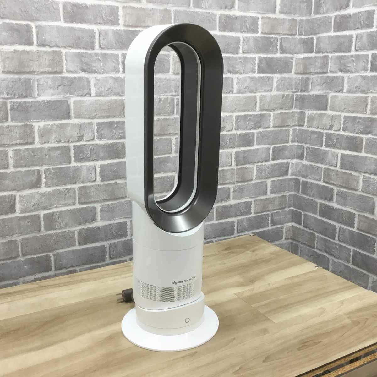 ダイソン ファンヒーター hot＋cool ホワイト AM09-WN 2018年製