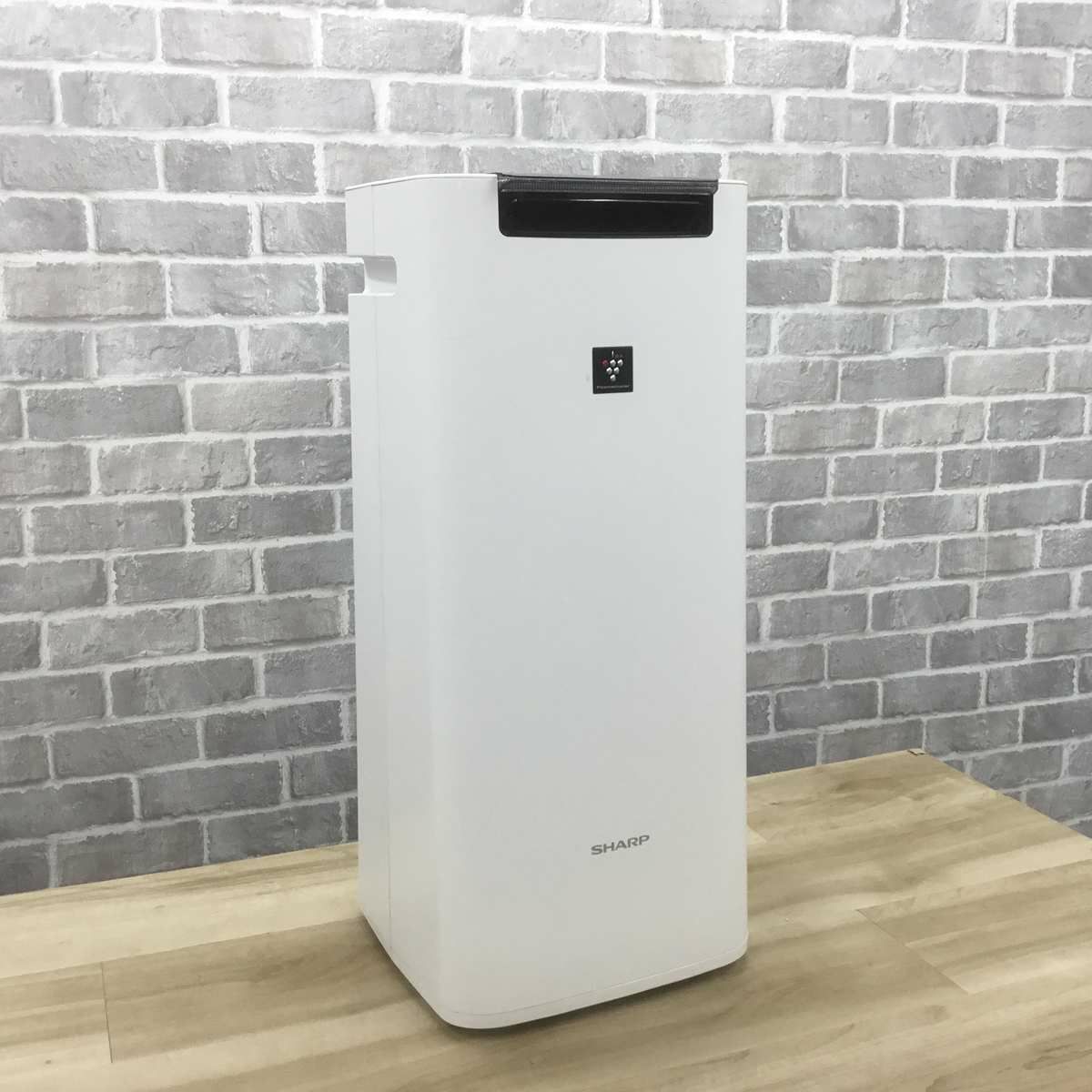 シャープ 加湿空気清浄機 18畳 PM2.5対応 プラズマクラスター25000 ホワイト KI-LS40-W 2019年製