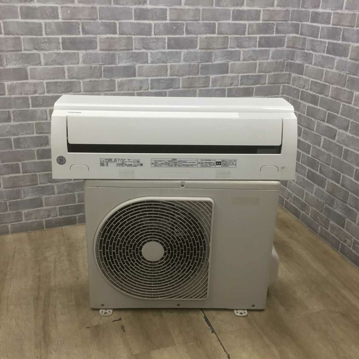 東芝 エアコン 2.2kw ホワイト RAS-F221M(W) 2019年製