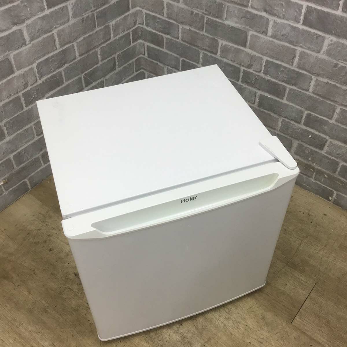 ハイアール 冷蔵庫 1ドア 40L 右開き ホワイト JR-N40H 2019年製