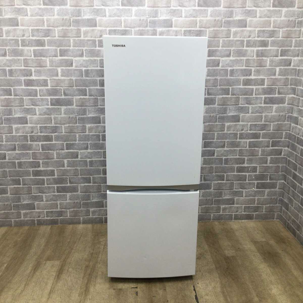 東芝 冷蔵庫 2ドア 153L 右開き ホワイト GR-S15BS(W) 2021年製