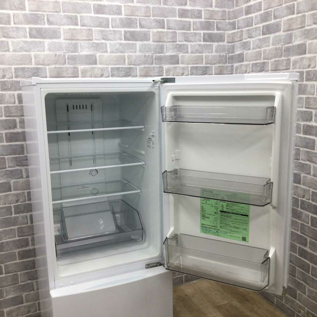 東芝 冷蔵庫 2ドア 153L 右開き ホワイト GR-S15BS(W) 2021年製