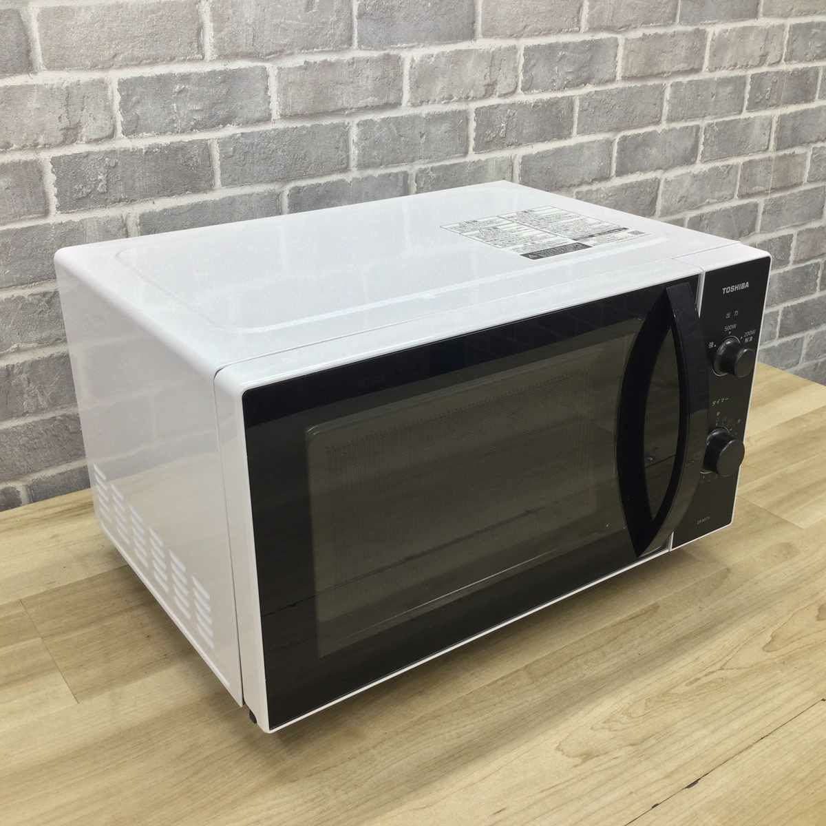 東芝 電子レンジ 520W 17L 50-60hzフラット ホワイト ER-M17Y(W) 2025年製