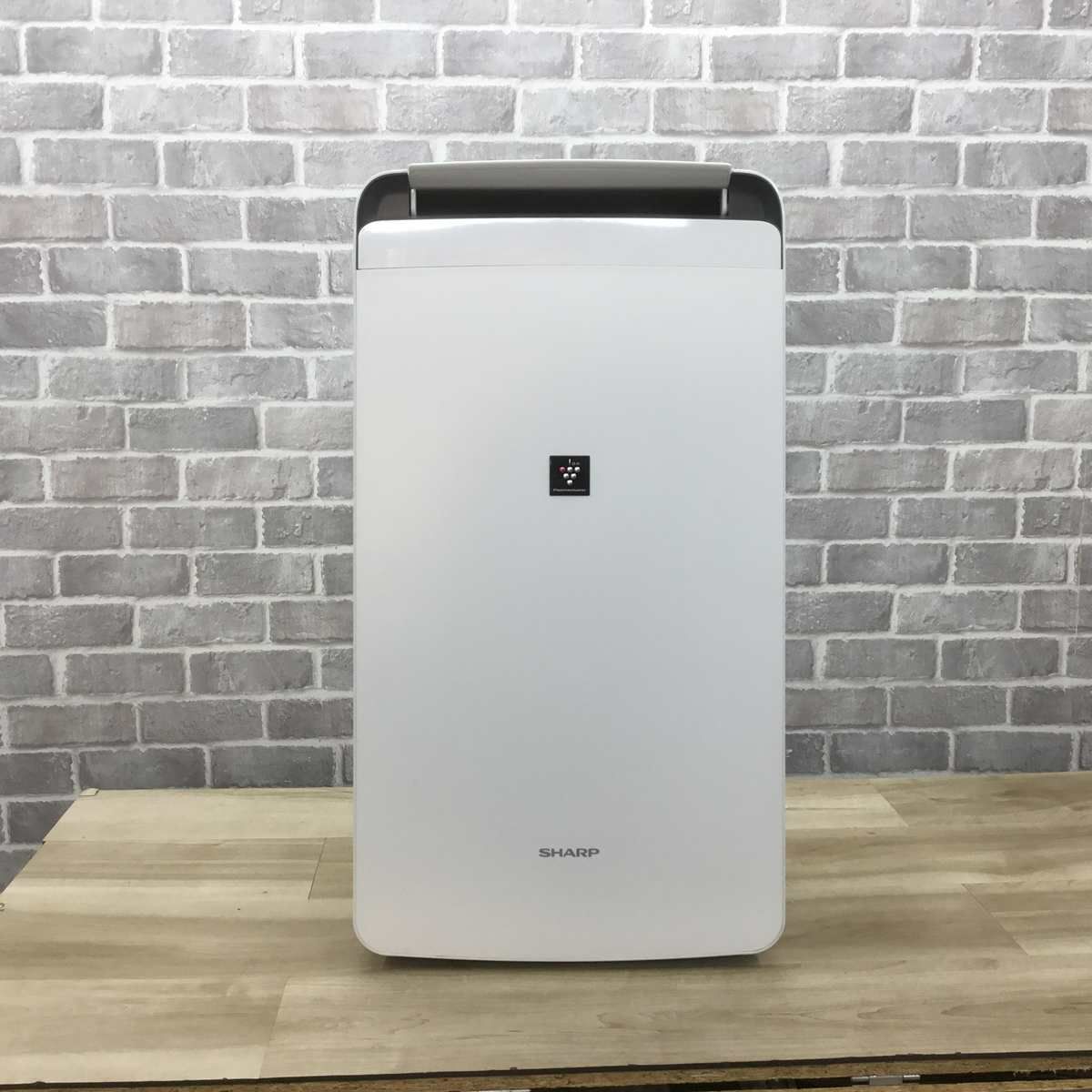 シャープ 衣類乾燥 除湿機 4.5L 木造 15畳 鉄筋 30畳 ホワイト CV-L120 2021年製