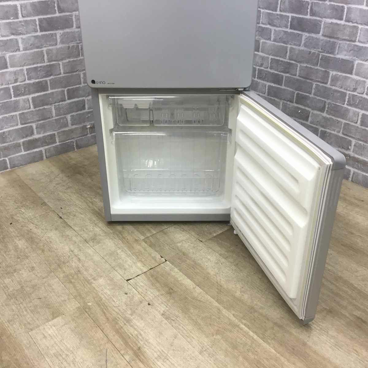 ユーイング 冷蔵庫 2ドア 110L 右開き シルバー UR-J110H(S) 2017年製