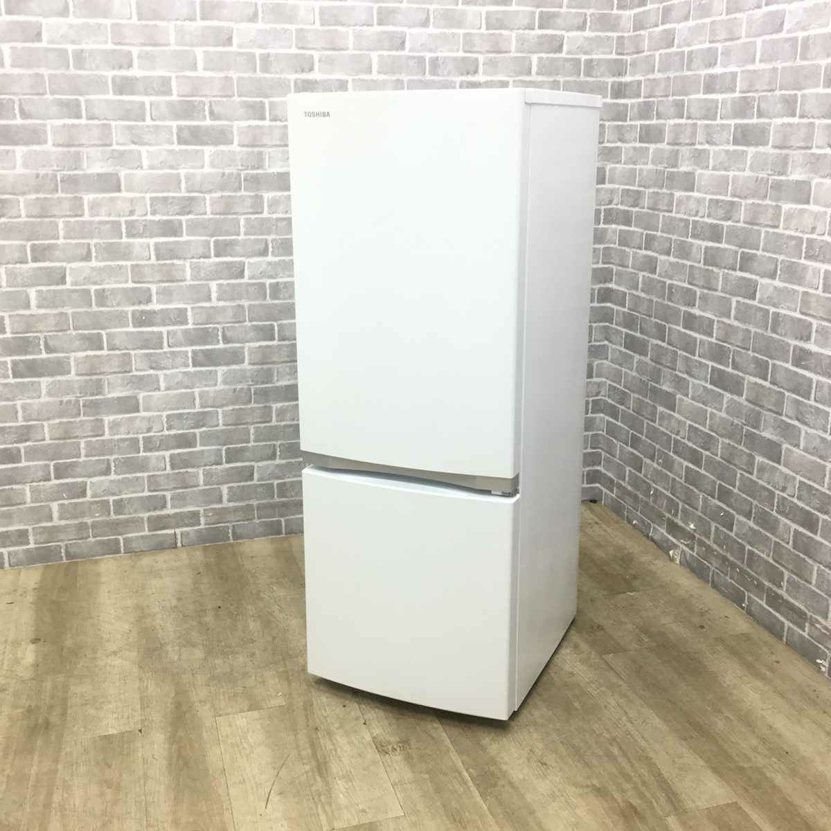 東芝 冷蔵庫 2ドア 153L 右開き ホワイト GR-R15BS(W) 2019年製