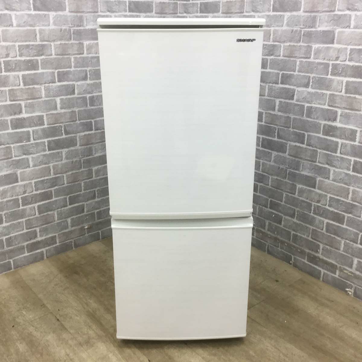 シャープ 冷蔵庫 2ドア 137L つけかえどっちもドア ホワイト SJ-D14E-W 2019年製