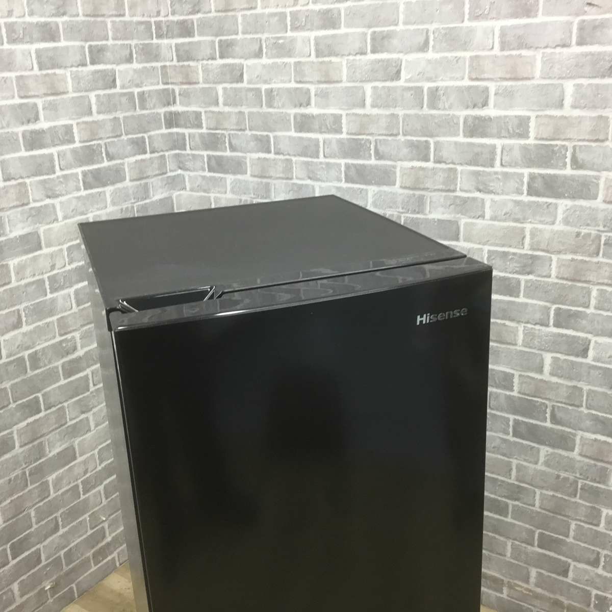 ハイセンス 冷蔵庫 2ドア 154L 右開き ブラック HR-D15EB 2021年製