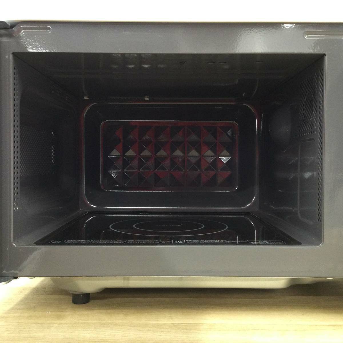 東芝 電子レンジ520W 17Lヘルツフリーフラット ER-M17Y(W) 2024年製