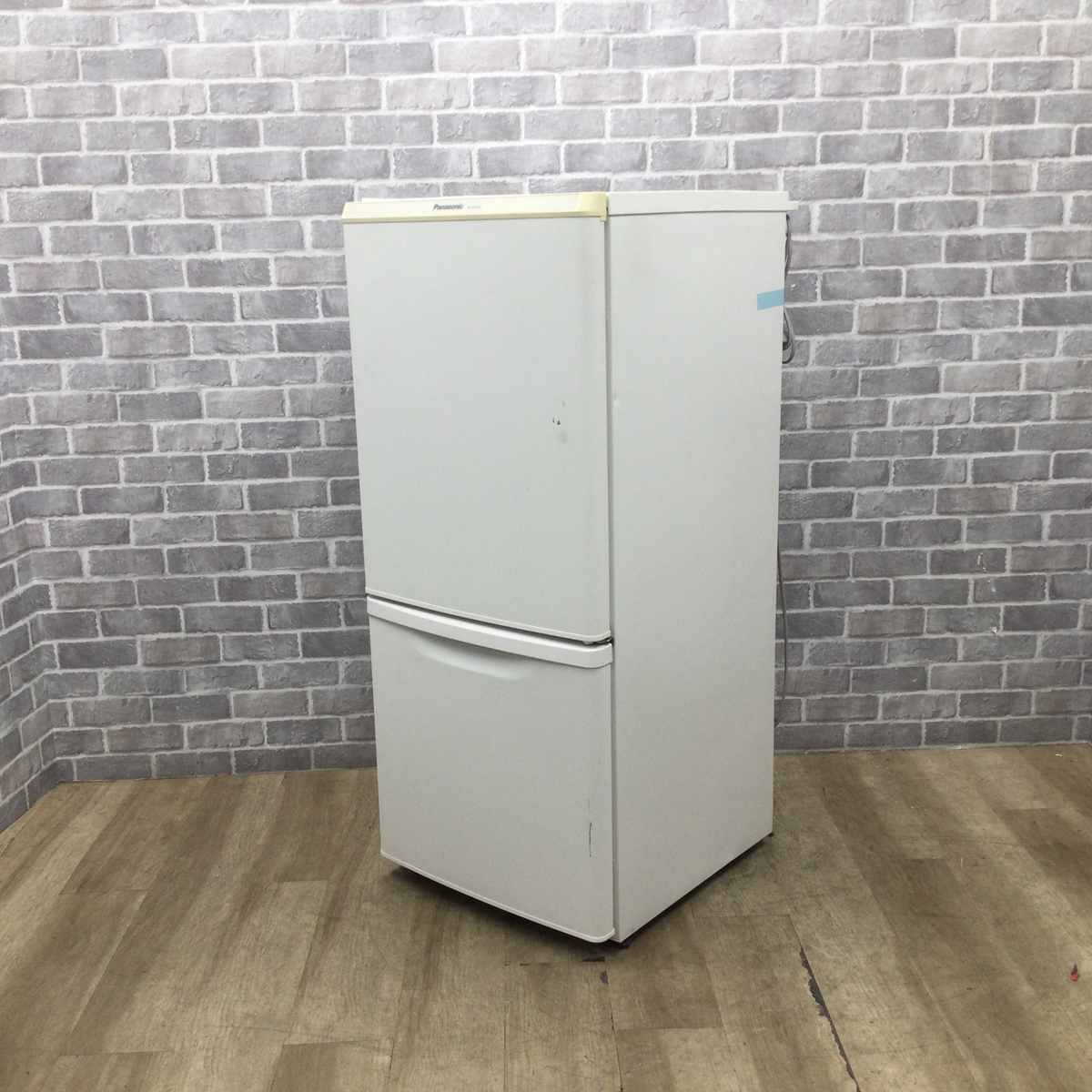 パナソニック 冷蔵庫 2ドア 138L 右開き ホワイト NR-B14BW-W 2019年製