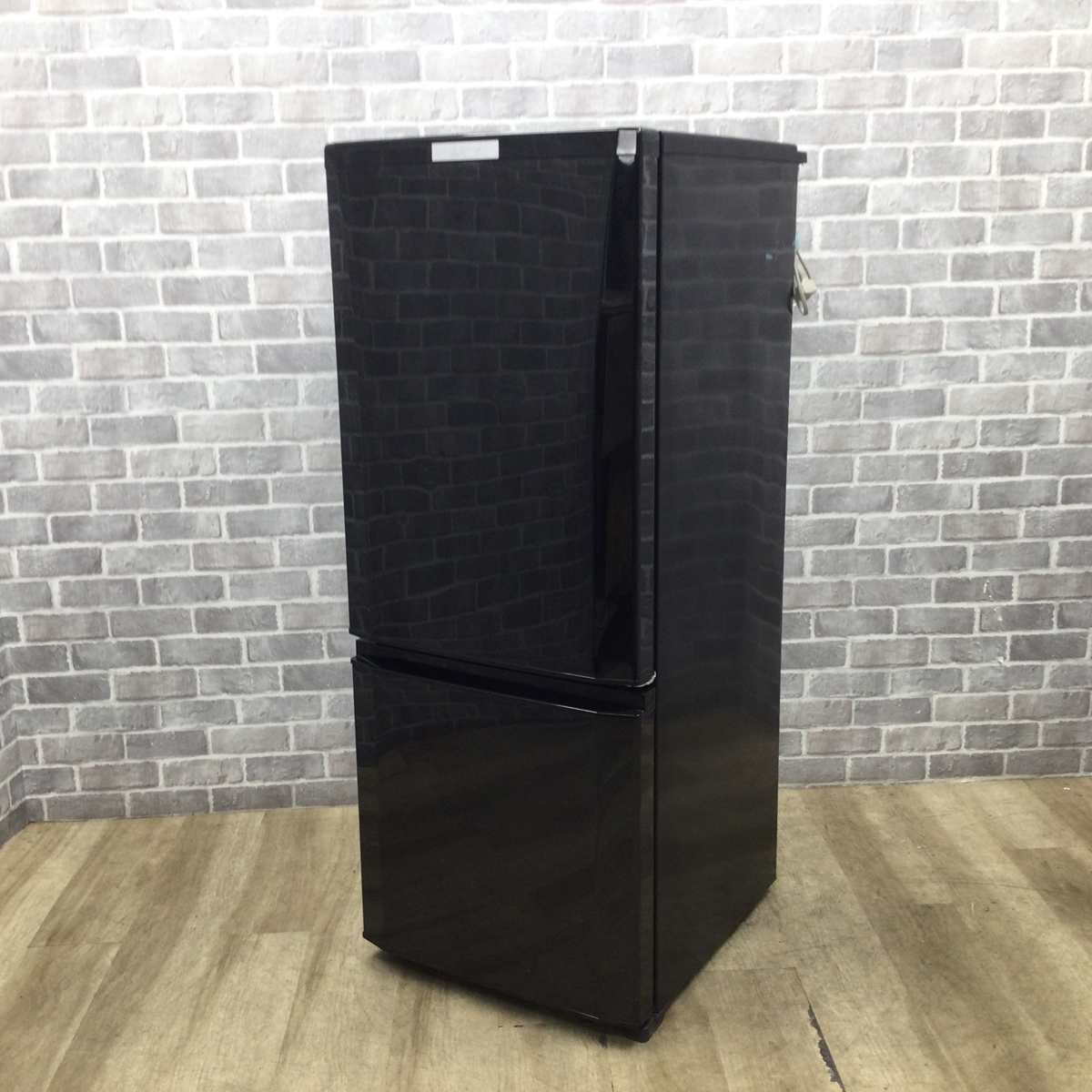 三菱電機 冷蔵庫 2ドア 146L 右開き ブラック MR-P15A-B 2016年製