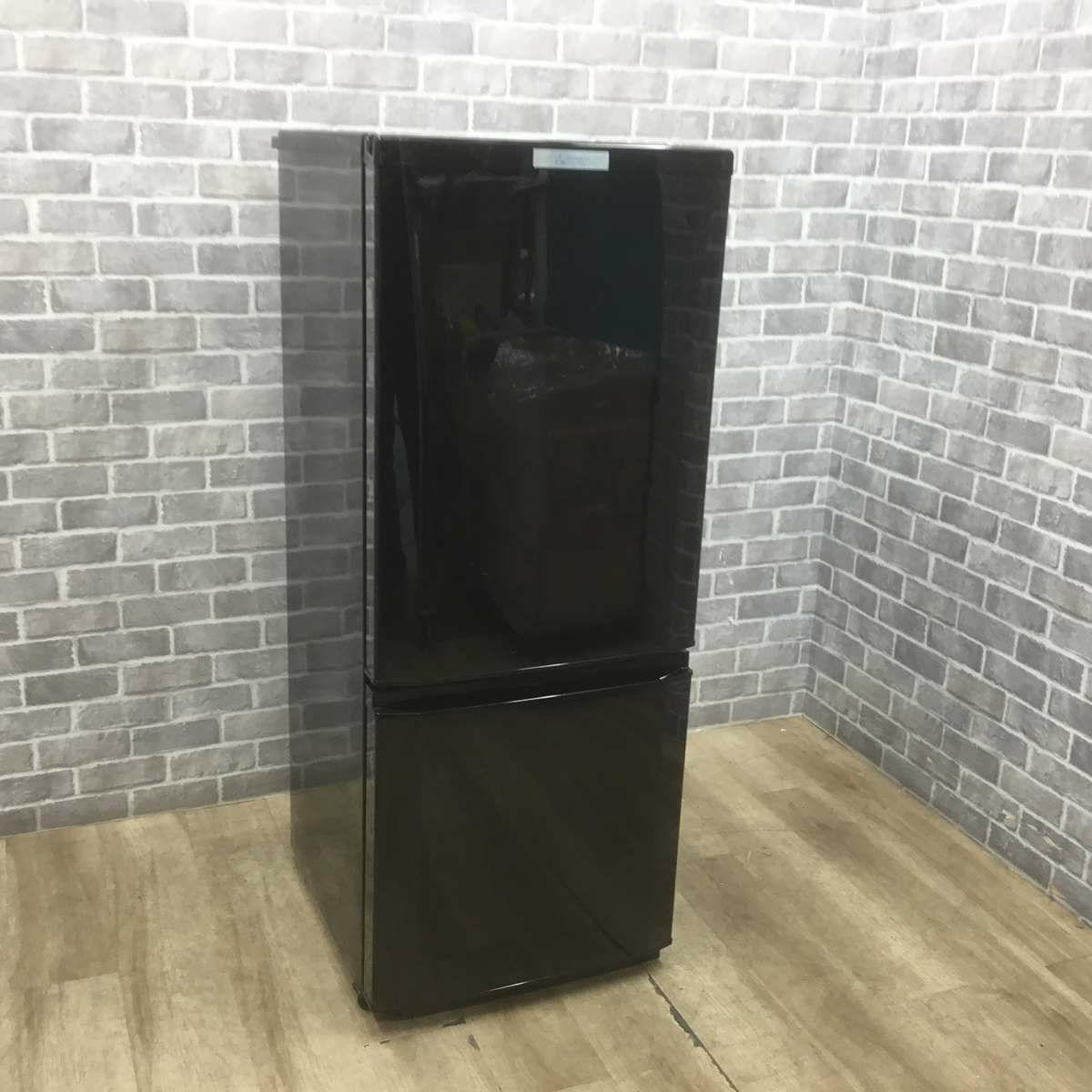 三菱電機 冷蔵庫 2ドア 146L 右開き ブラック MR-P15A-B 2016年製