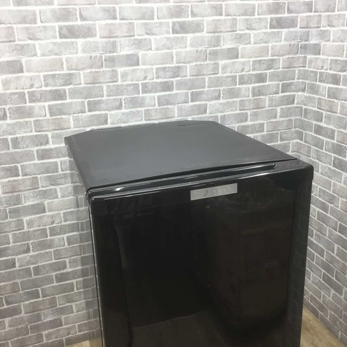 三菱電機 冷蔵庫 2ドア 146L 右開き ブラック MR-P15A-B 2017年製