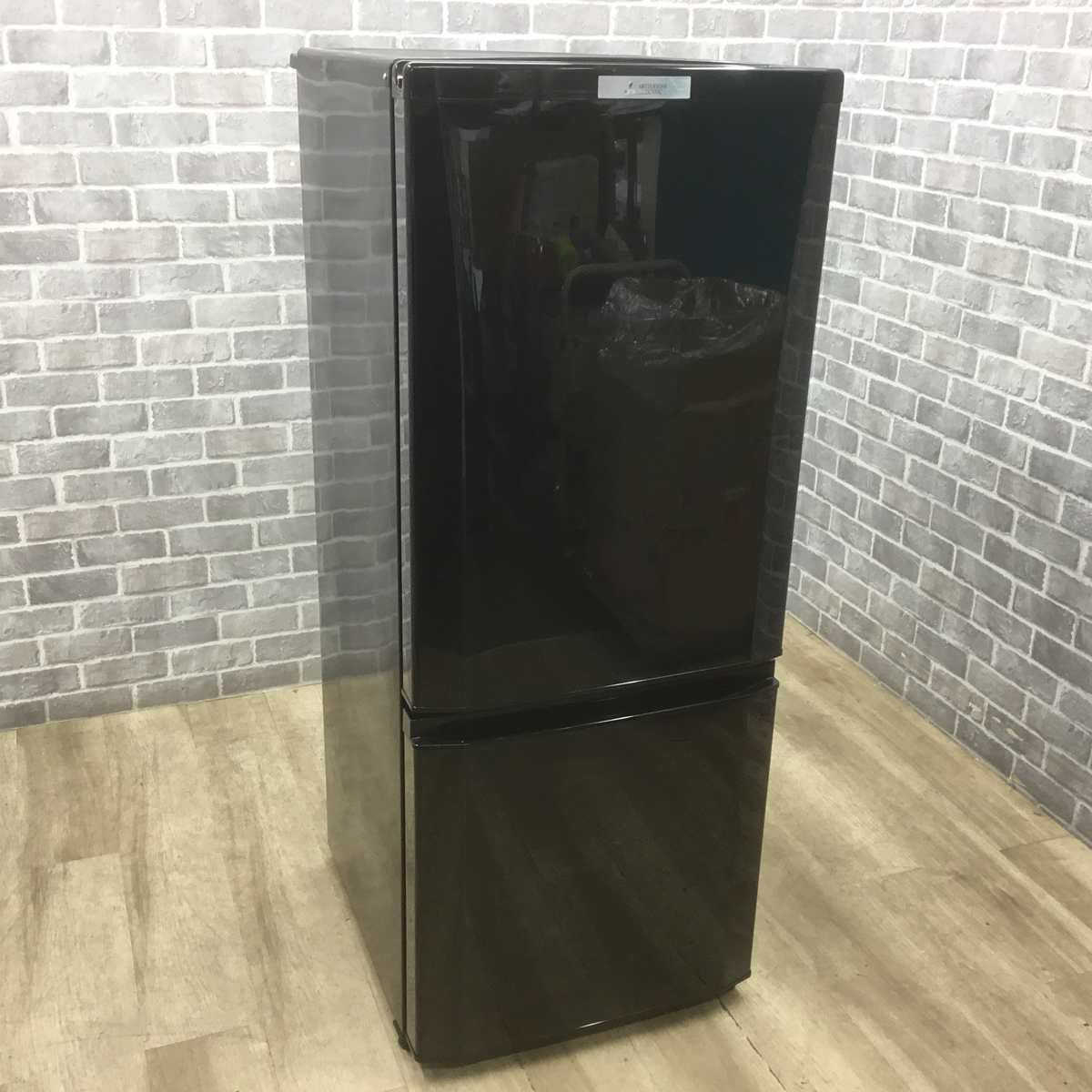 三菱電機 冷蔵庫 2ドア 146L 右開き ブラック MR-P15A-B 2017年製