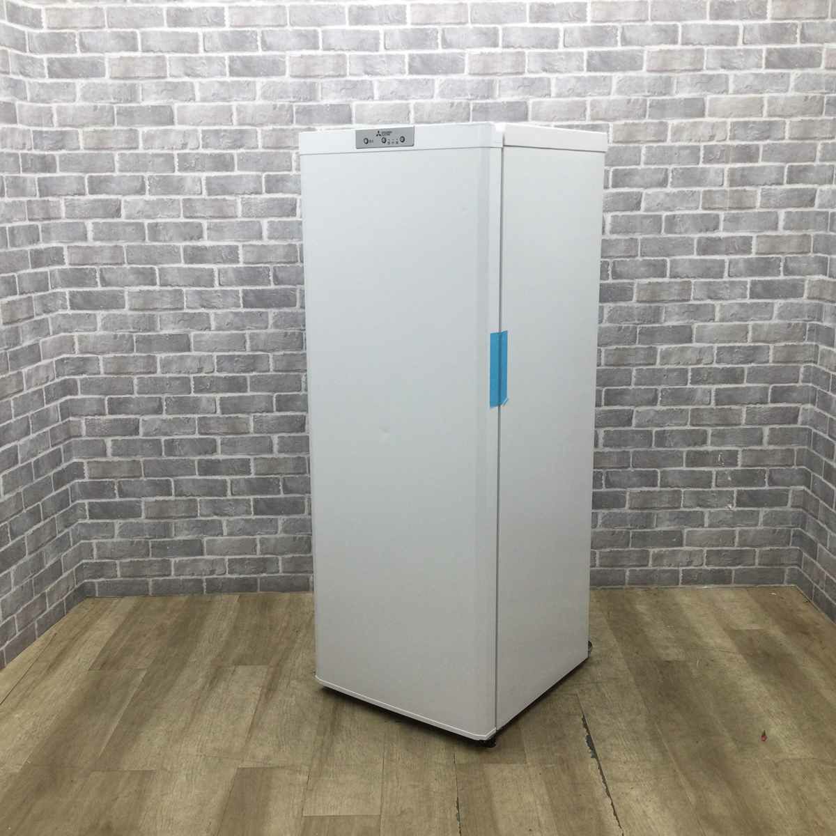 三菱電機 冷凍庫 1ドア 144L 右開き ホワイト MF-U14K-W 2025年製 【訳あり 未使用品】