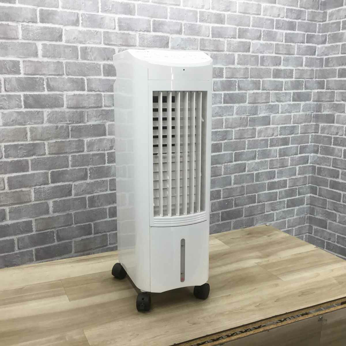 丸隆 冷風扇 UV除菌機能付き ホワイト MA-832