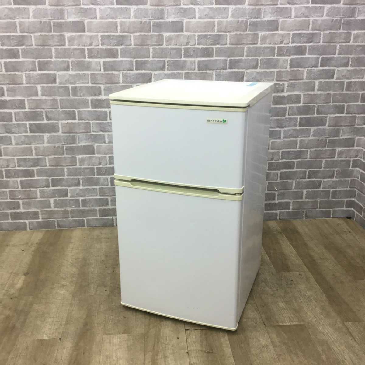 ヤマダ電機 冷蔵庫 2ドア 90L 右開き ホワイト YRZ-C09B1 2017年製