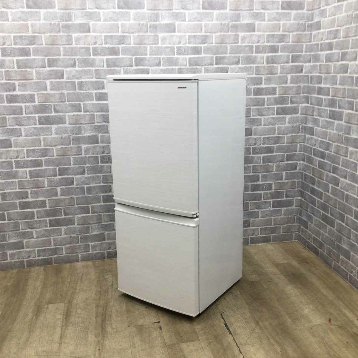 シャープ 冷蔵庫 2ドア 137L つけかえどっちもドア ホワイト SJ-D14D-W