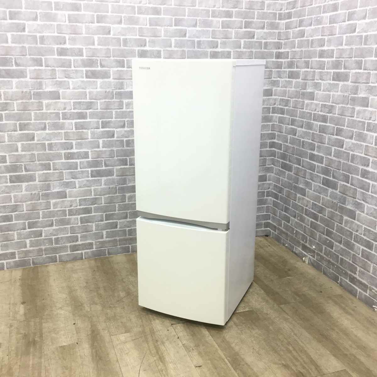 東芝 冷蔵庫 2ドア 153L 右開き GR-P15BS(W) 2019年製
