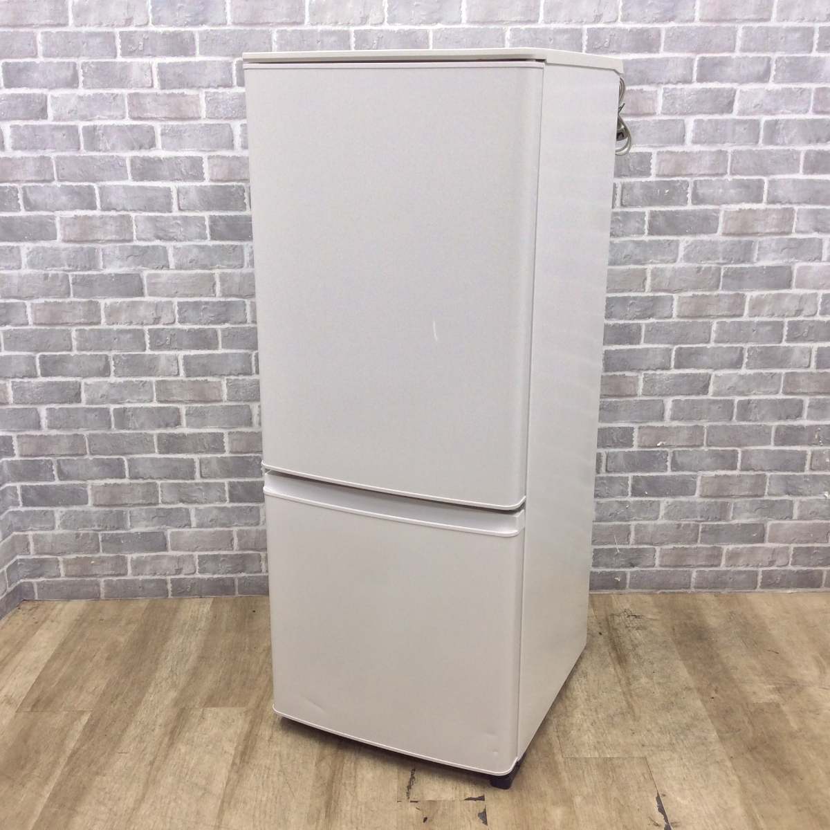 三菱電機 冷蔵庫 2ドア 146L 右開き ホワイト MR-P15F-W 2021年製