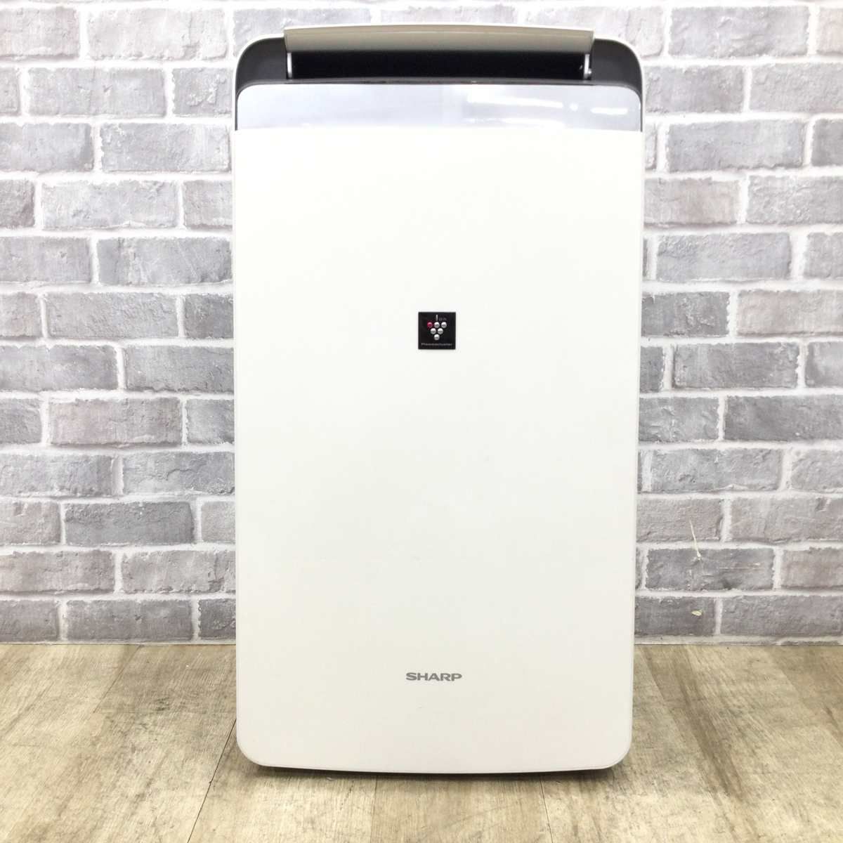 シャープ 衣類乾燥 除湿器 コンプレッサー式 40畳 プラズマクラスター7000 ホワイト 
CV-H180-W 2018年製