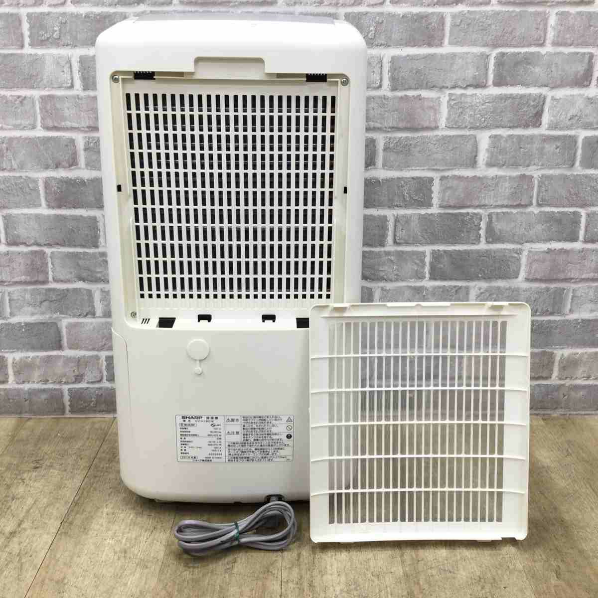 シャープ 衣類乾燥 除湿器 コンプレッサー式 40畳 プラズマクラスター7000 ホワイト 
CV-H180-W 2018年製