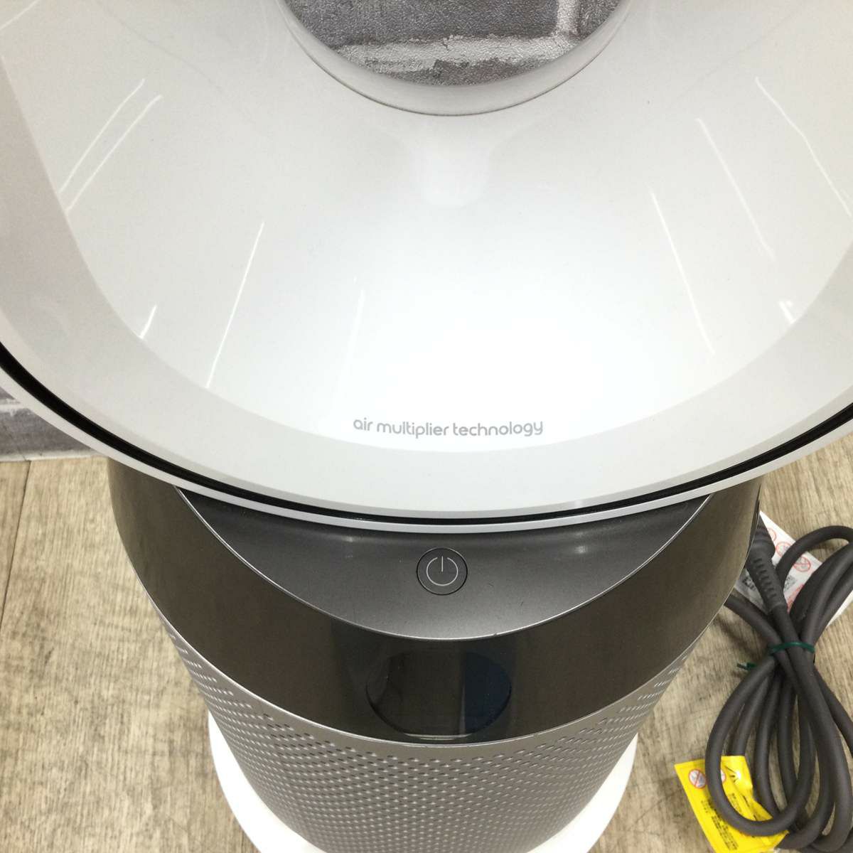 Dyson Pure Hot + Cool 空気清浄機能付き ファンヒーター 10畳 ホワイト/シルバー HP04WSN 2018年製