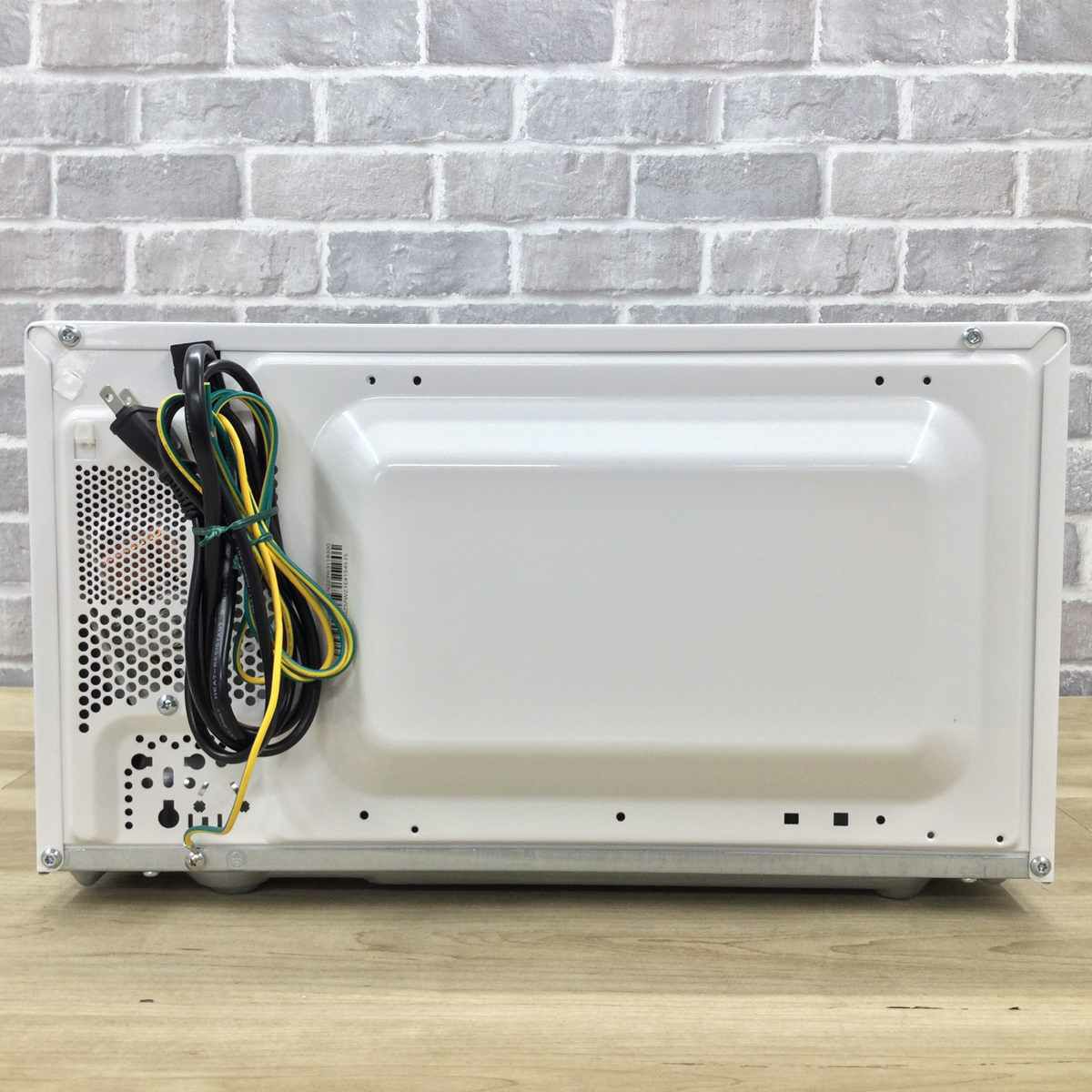 マクスゼン 電子レンジ 700W 50hz専用 JM17AGZ01 2023年製
