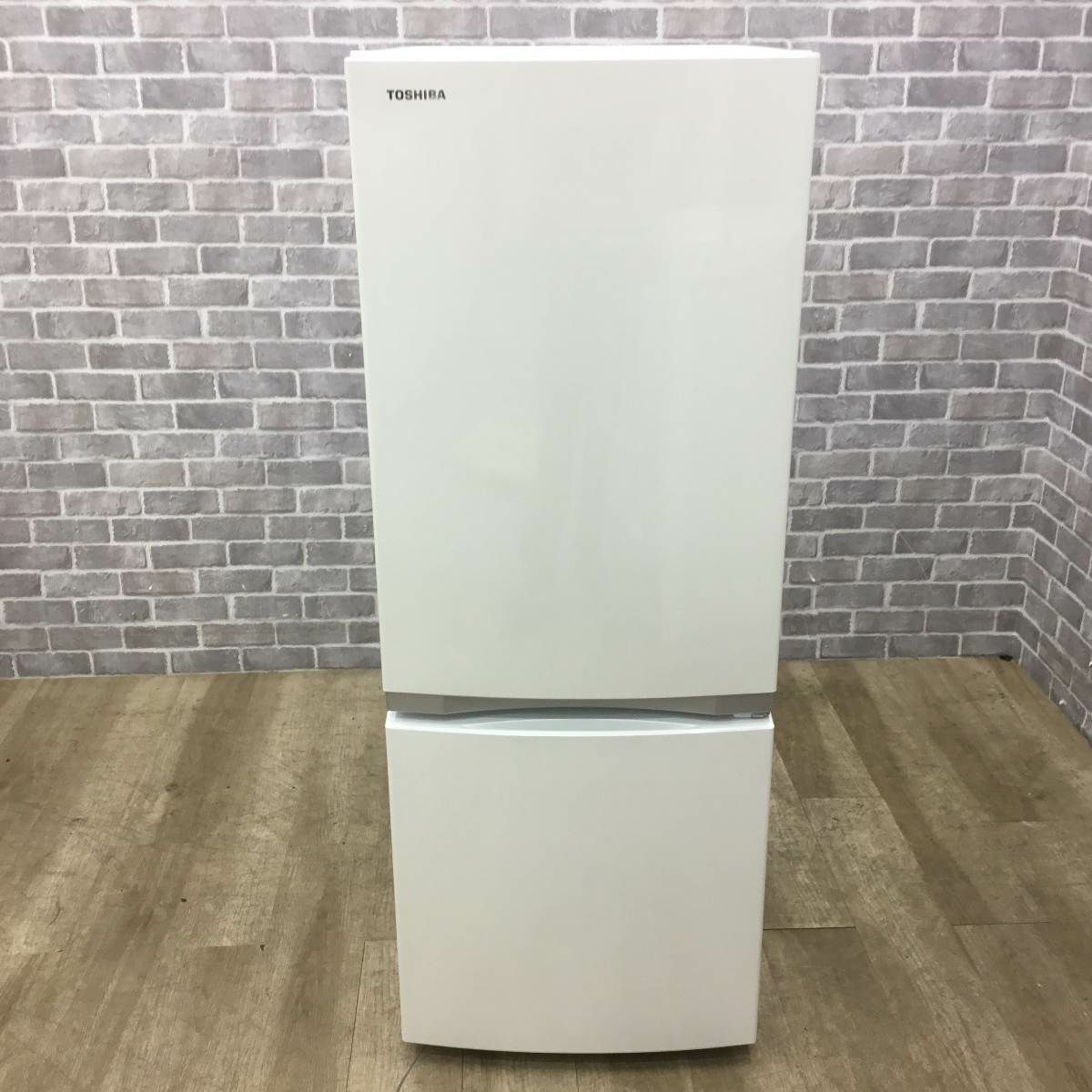 東芝 冷蔵庫 2ドア 153L 右開き ホワイト GR-P15BS(W) 2019年製