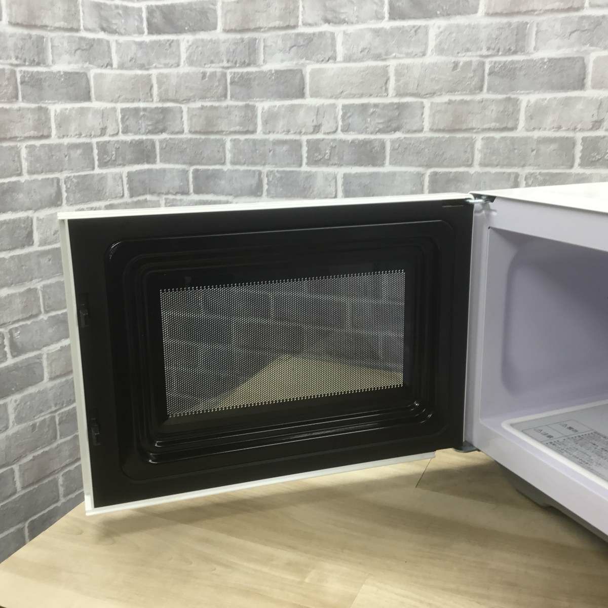 日立 電子レンジ 800W 19L フラットテーブル ヘルツフリー ホワイト HMR-FT19A(W) 2023年製