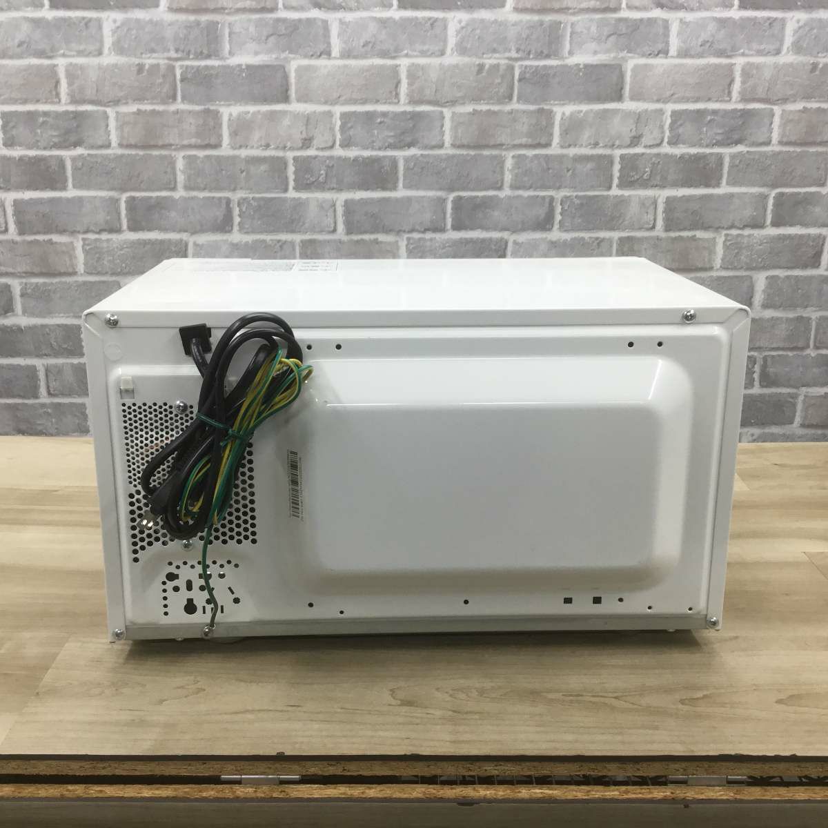 アイリスオーヤマ 電子レンジ 700W 17L 50hz 東日本専用 ホワイト IMG-T177-5-W 2021年製