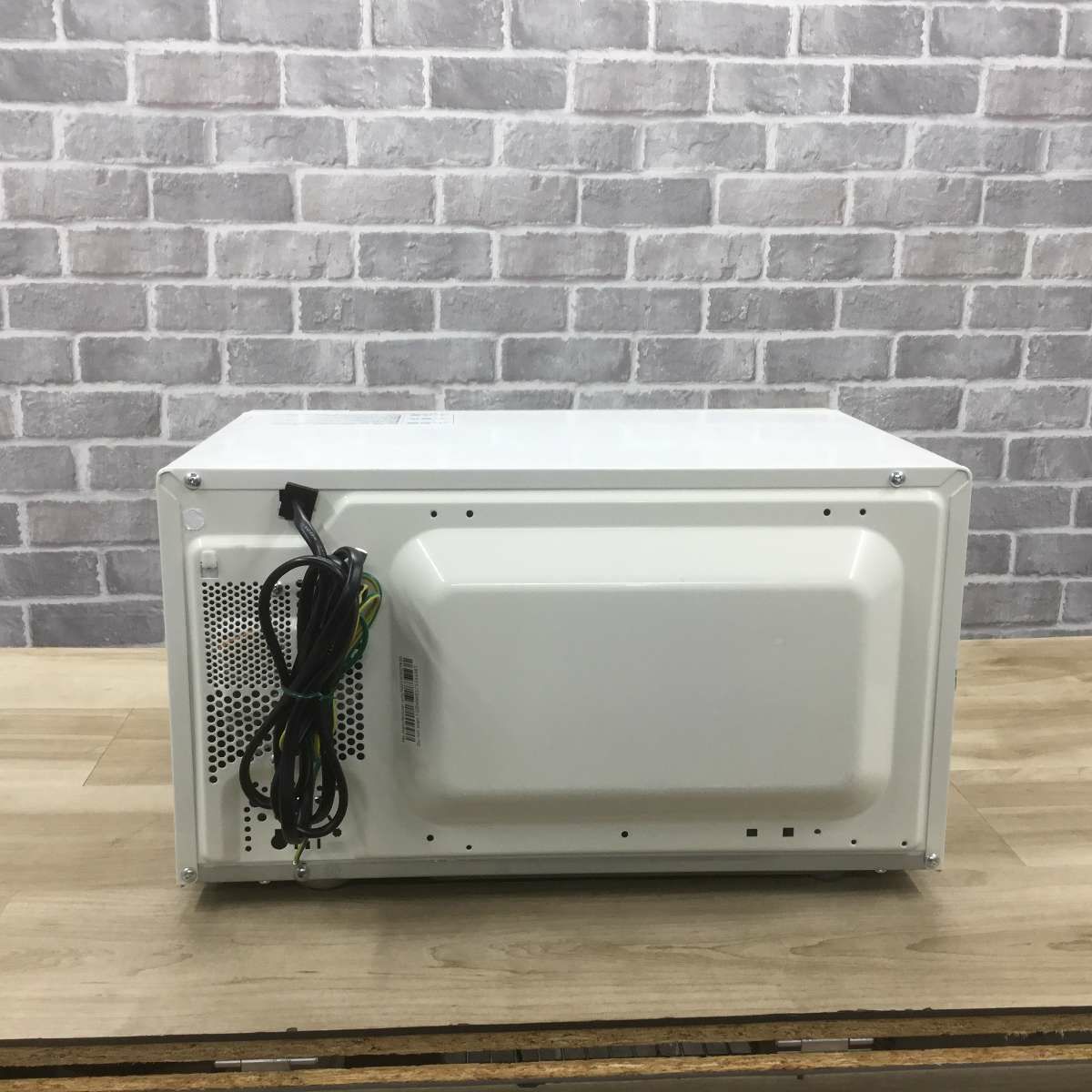 アイリスオーヤマ 電子レンジ 700W 17L 50hz 東日本専用 ホワイト IMG-T177-5-W 2021年製
