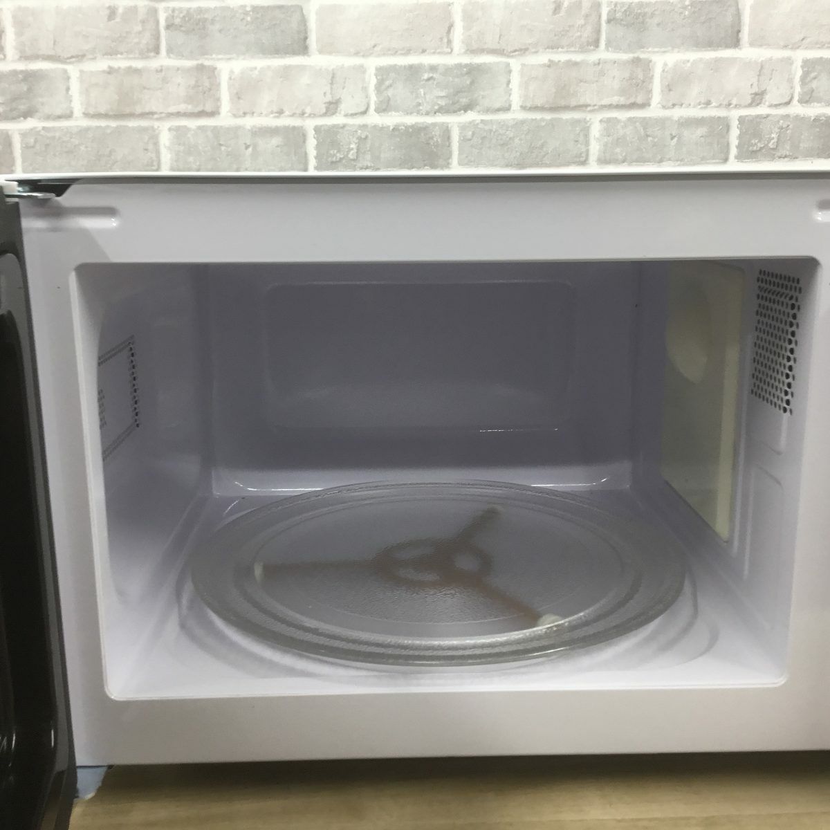 アイリスオーヤマ 電子レンジ 500W 17L ヘルツフリー ホワイト IMB-T178-W 2024年製